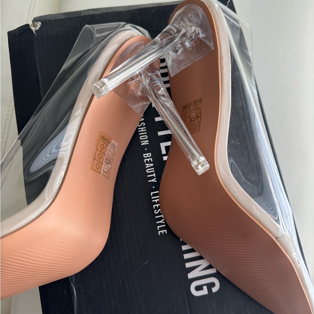 Perspex heels - Picture 5 of 8